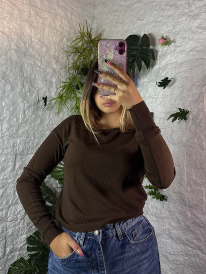 Maglione in maglia fine a maniche lunghe con scollo dritto