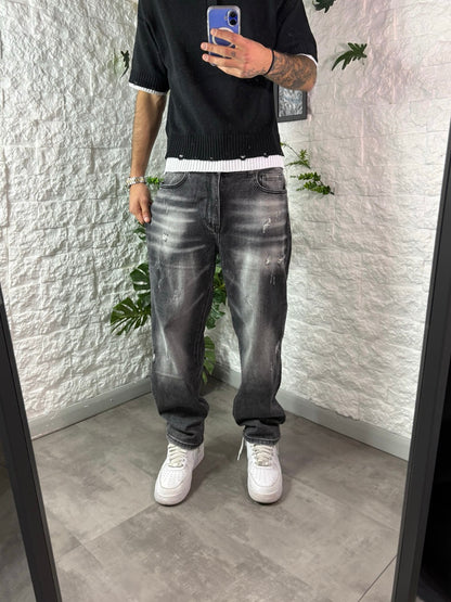 Jeans baggy grigio slavato in denim con strappi leggeri