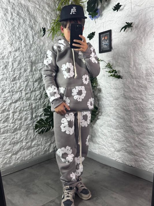 Completo grigio campus felpato con stampa a fiori bianchi - FELPATO 8-16 anni